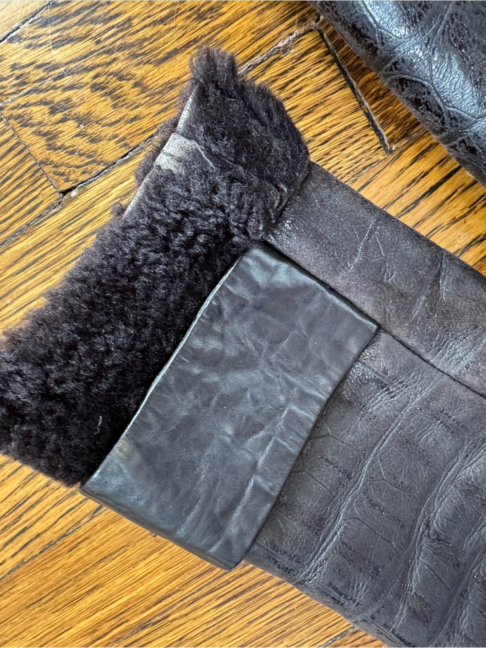 Viyanto Dark Brown Croc-Embossed Leather shearling Brown Fur coat - Picture 12 of 16